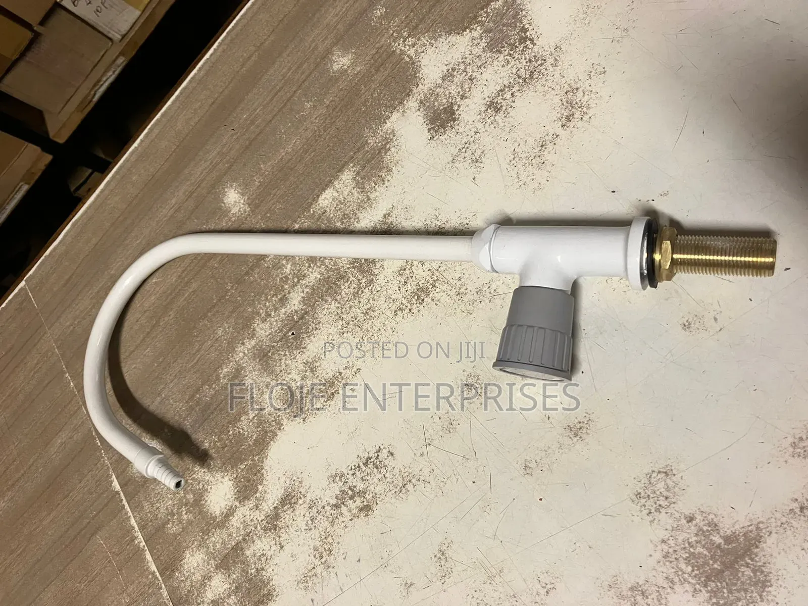 Swan Neck Water Tap White 16” Gentra