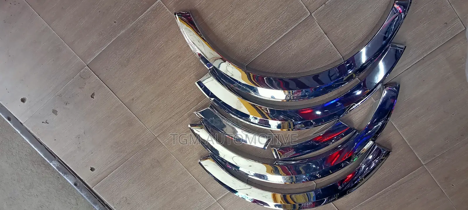 Fender Trims Hiace 7L Chrome