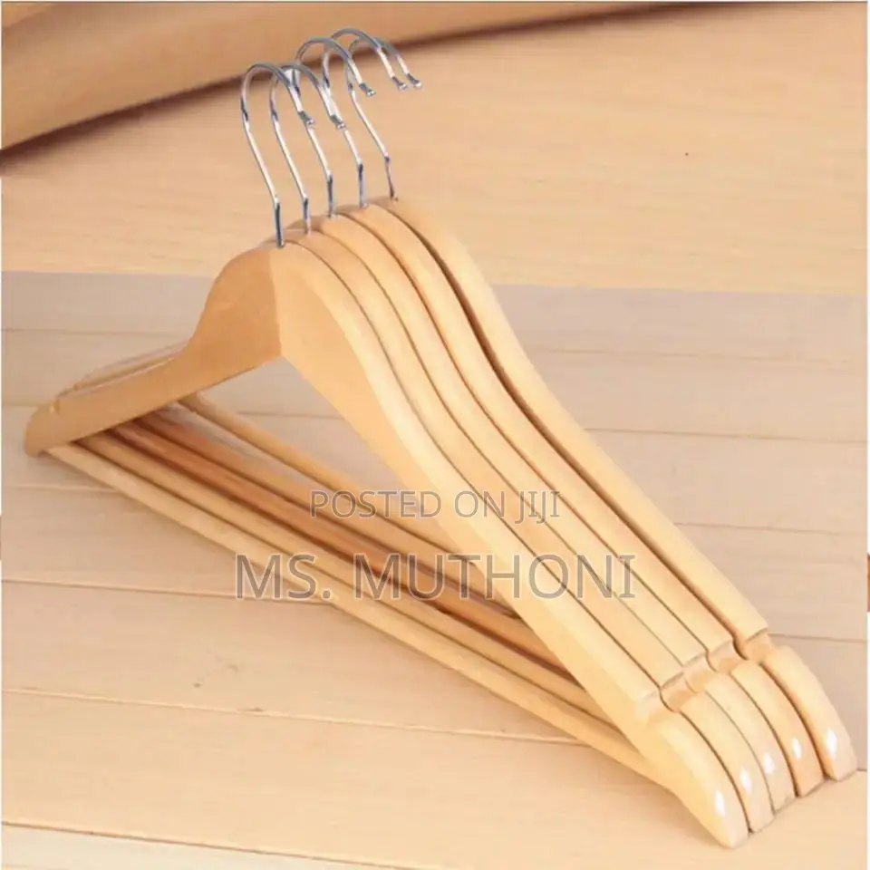 5 Pieces Wooden Hangers