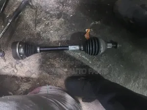 Volkswagen Golf Mk7 Left Drive Shaft
