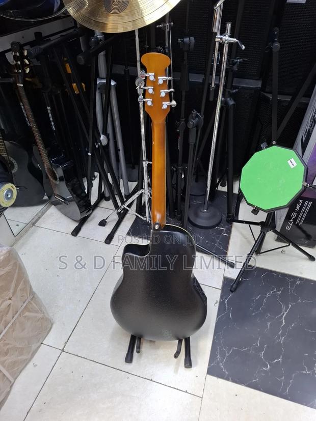 Yamaha Semi Acoustic Size 41 Box Guitar - thumbnail 4