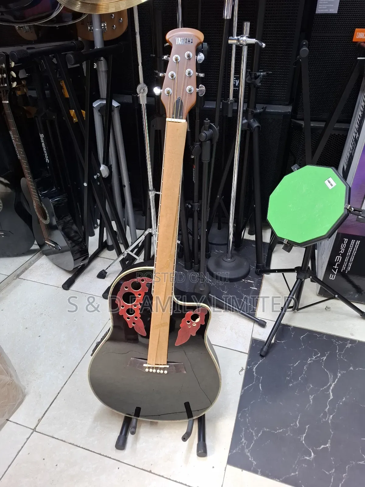 Yamaha Semi Acoustic Size 41 Box Guitar