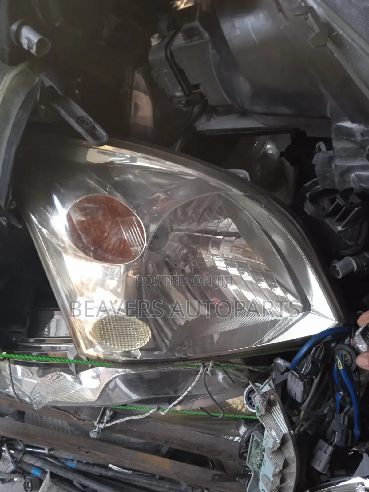 Prado 120 Headlight
