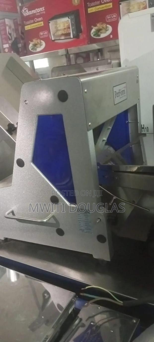 Commercial Bread Slicer