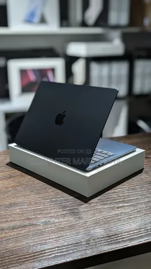 New Laptop Apple MacBook Air 8GB Apple M2 SSD 256GB