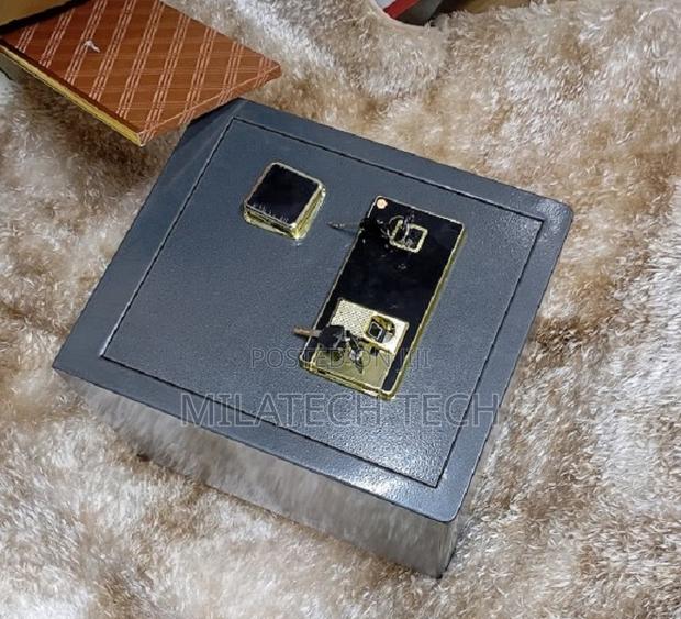 New. Home/Hotel Safe Boxes Fingerprint Lock Small Safes