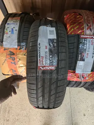 215/65r15 Roadx