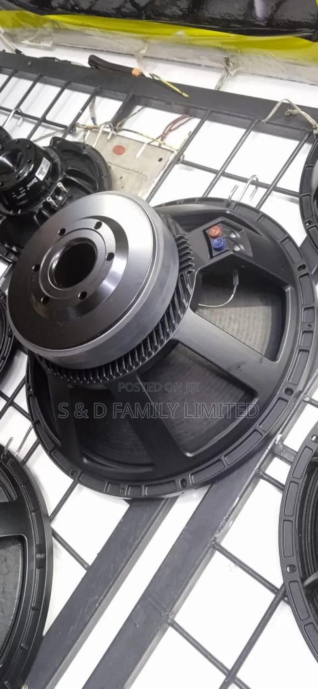 RCF Double Magnet 18 Inches - main view