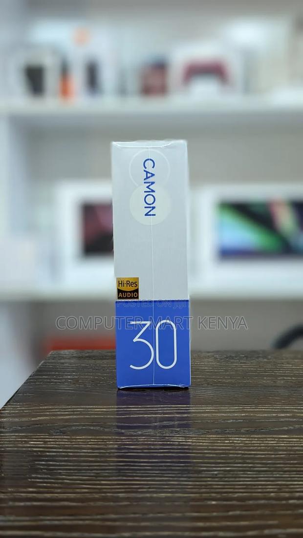 New Tecno Camon 30 256 GB White - thumbnail 7