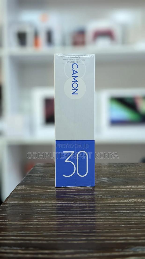 New Tecno Camon 30 256 GB White - thumbnail 4