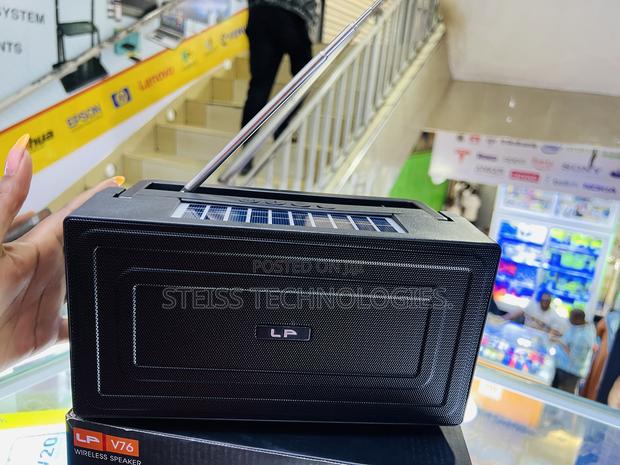 Good Bass Portable Bluetooth Speaker. - thumbnail 10
