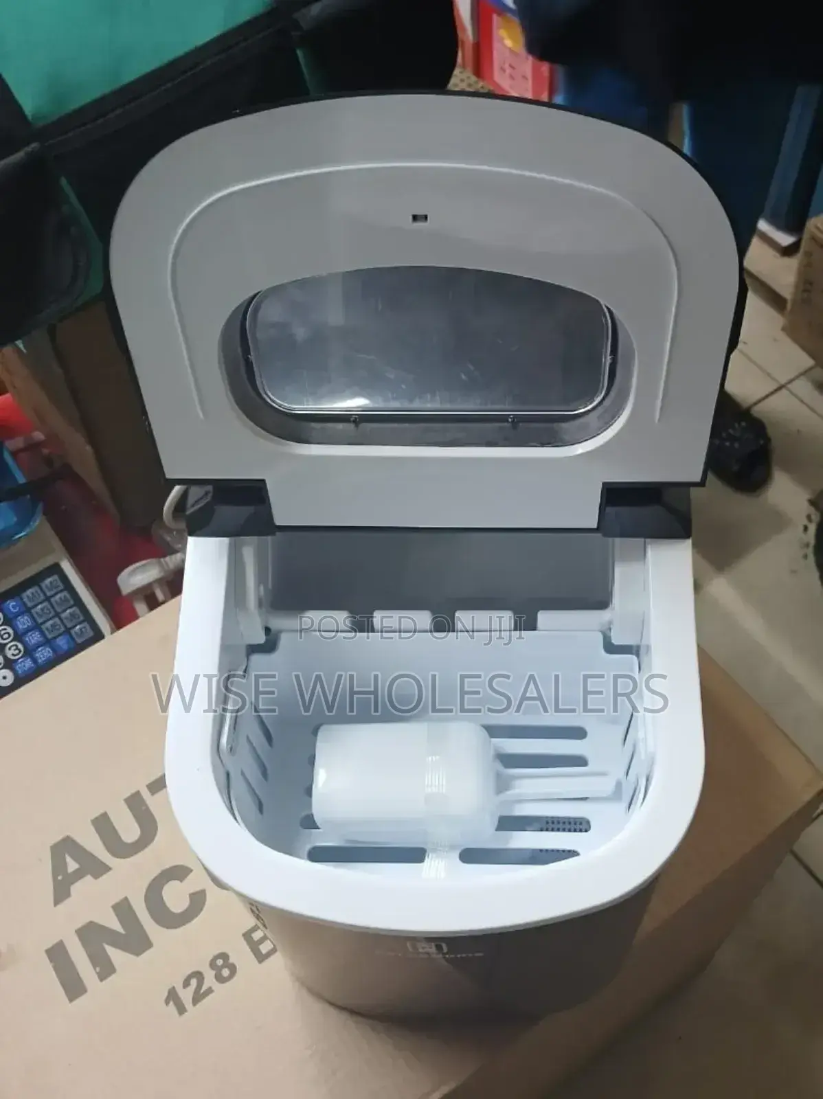 * Small Refrigerator Cube Making Machine Available