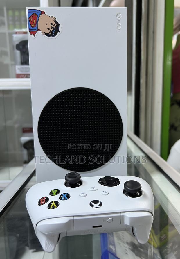 Xbox Series X Console - main view