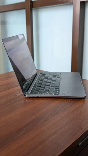 Laptop Apple MacBook Pro 8GB Apple M1 SSD 256GB