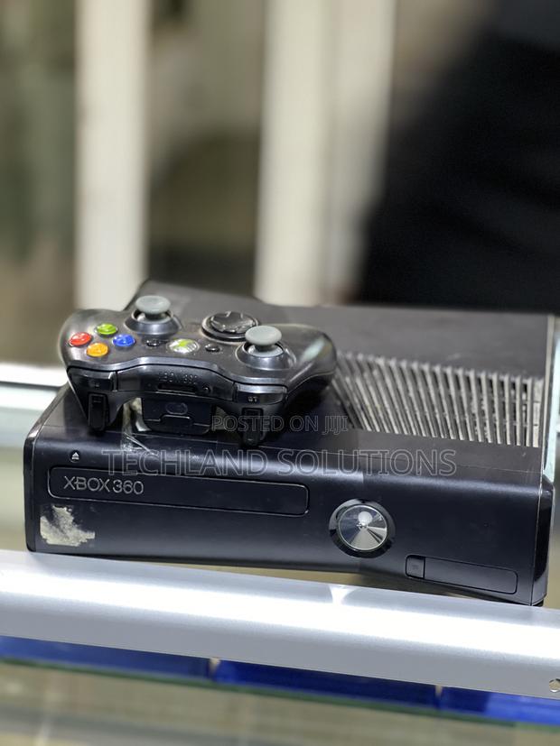 Chippped Xbox 360 Pad - thumbnail 2