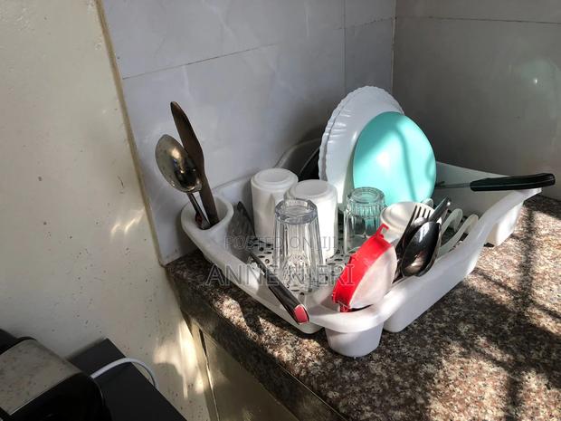 1 Bedroom Available in Racecourse at 4500/=Per Day - thumbnail 5