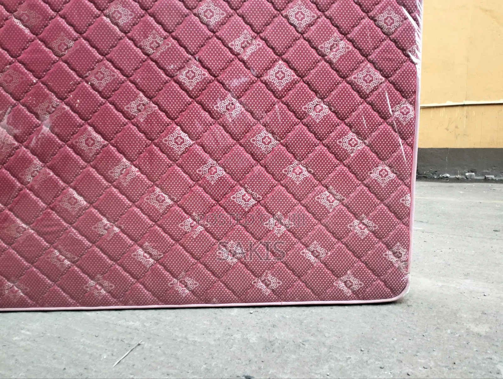 Good Things! 10inch 5*6 Quilted Mattresses. Delivery Ni Free