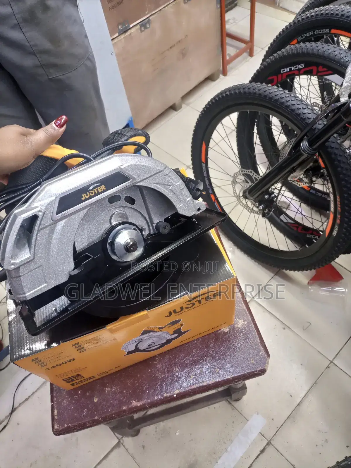 Electric Circular Saw