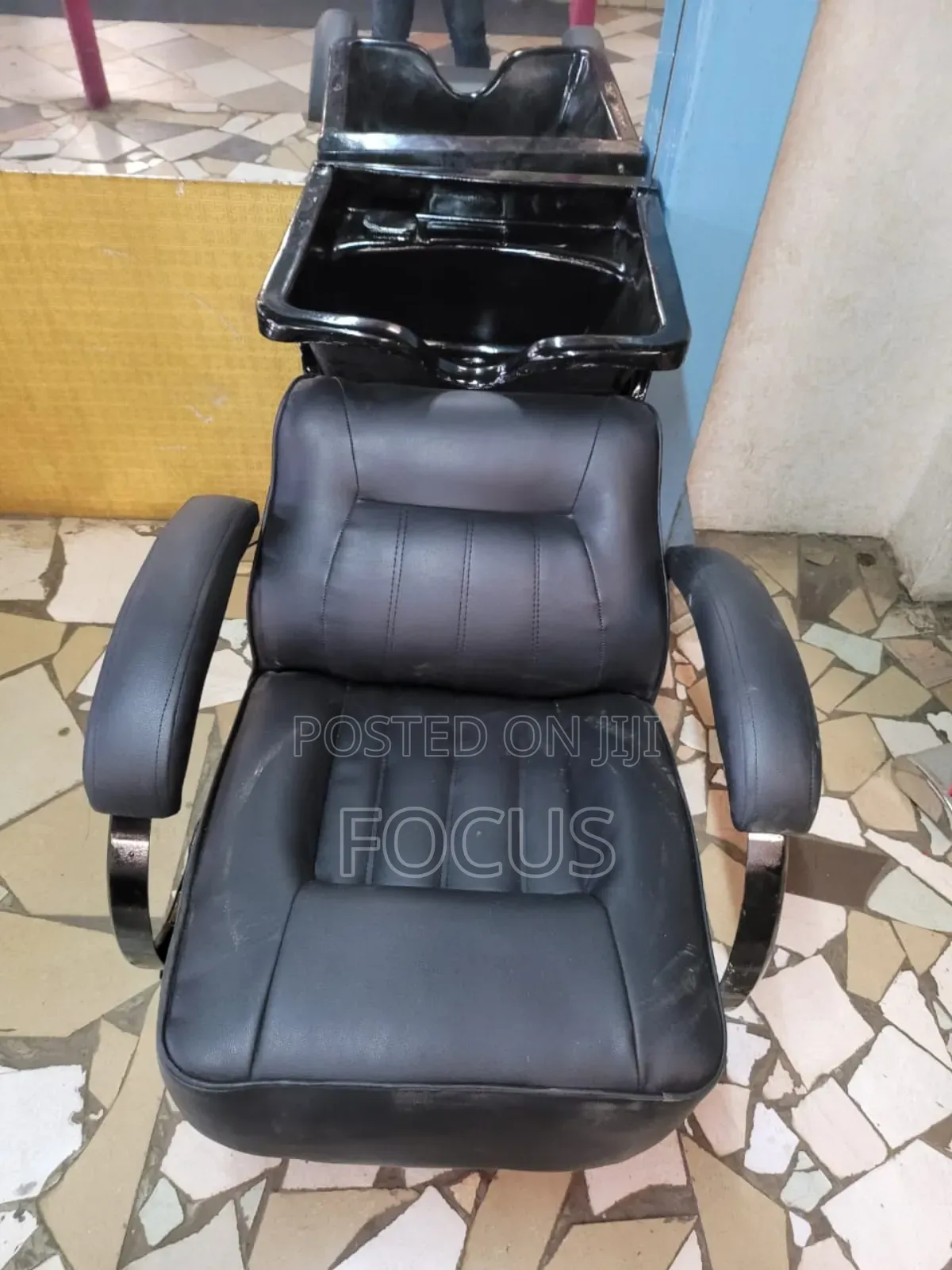 Salon Seatt With Sink
