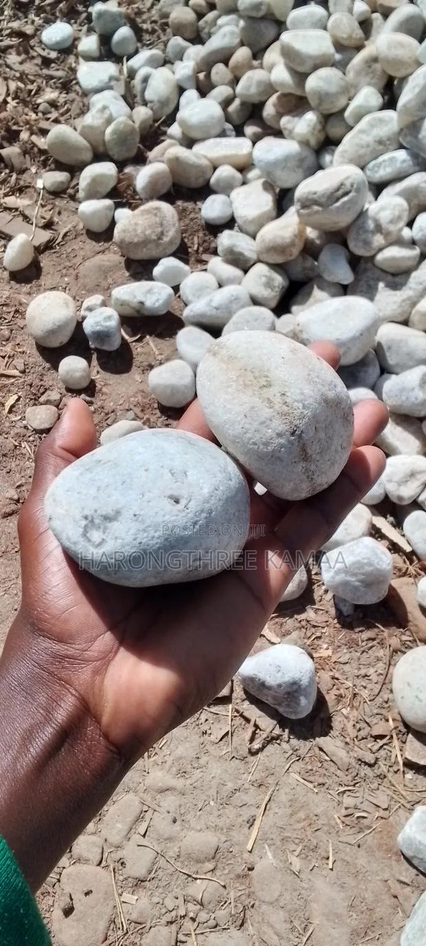Pebble Stones(White and Gray) - main view