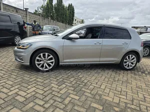 Volkswagen Golf TSI SE FWD 2018 Silver