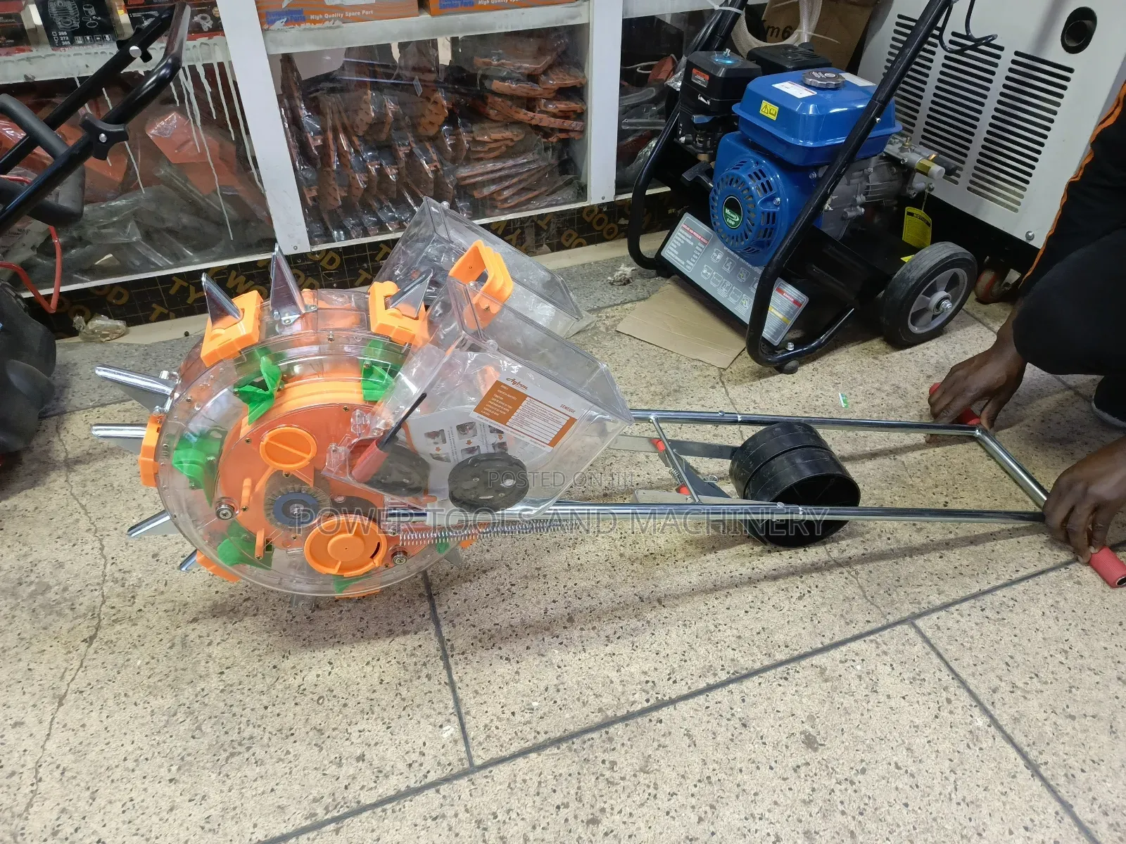 Seed Planter With Both Fertilizer and Seed Pocket