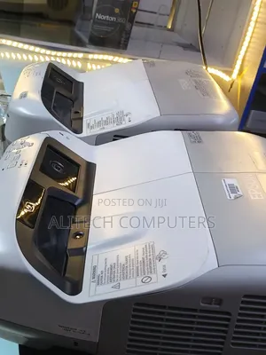 Epson Short Throw Projector Brightlink 485wi