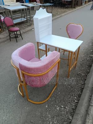 Manicure Set, White and Pink With Gold Frame - thumbnail 2