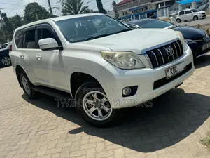 Toyota Land Cruiser 4.0 V6 DSL 2014 White