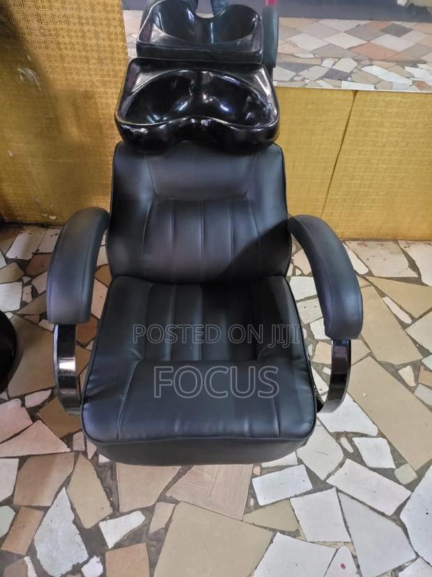Black Salon/Barber Seat