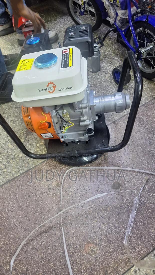 Concreate Vibrator Petrol