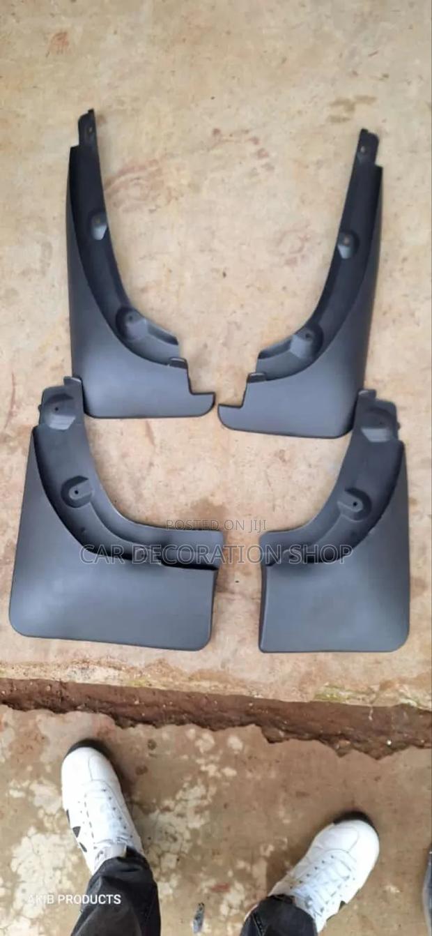 RAV4 2010 Mudflaps