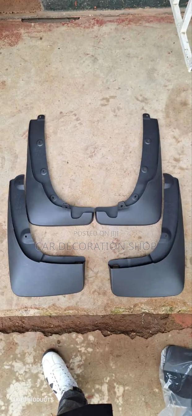 RAV4 2003 Mudsplash Guards
