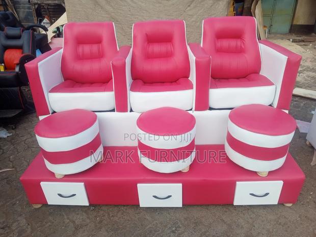 Pedicure Chair - thumbnail 2