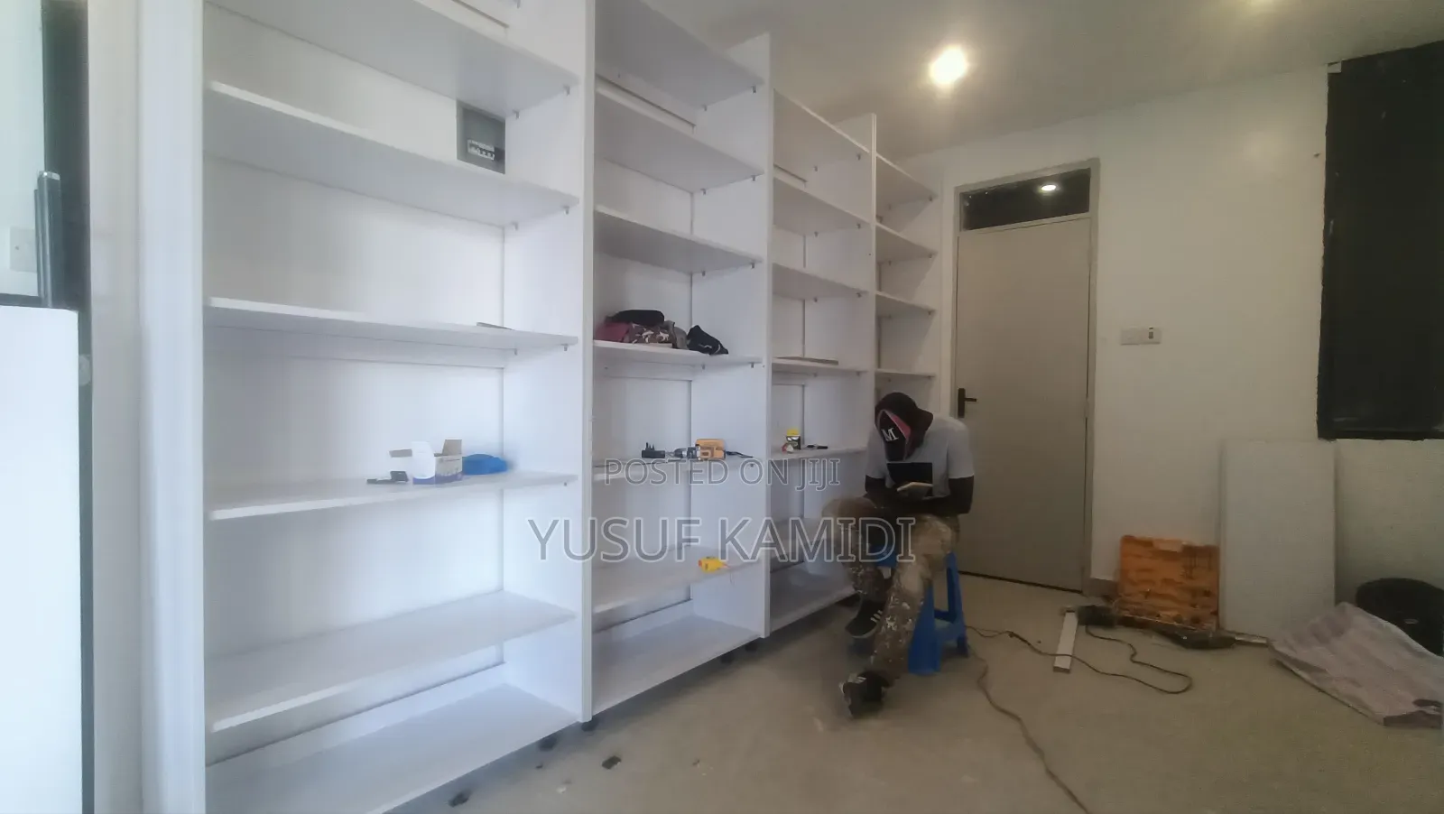 Kitchen Cabinets and Fittings