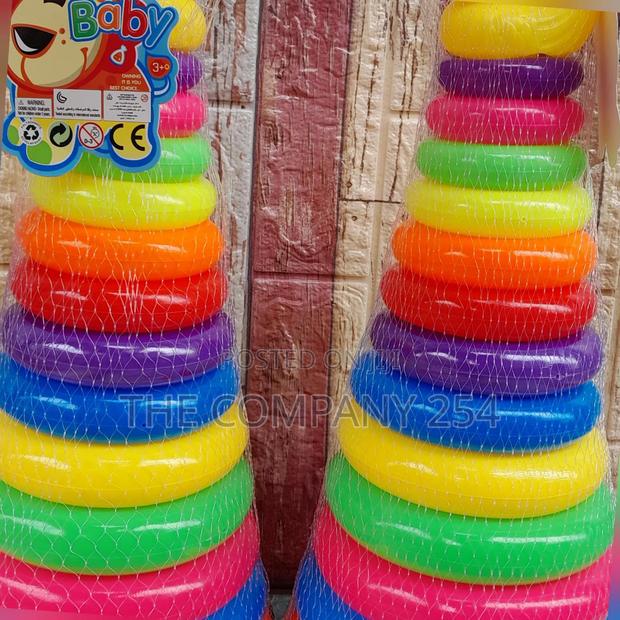 *Colour Tower* 14 Pieces Block Tower Experience - main view