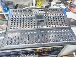 Mackie 16channel Powerful Digital Pro Mixer