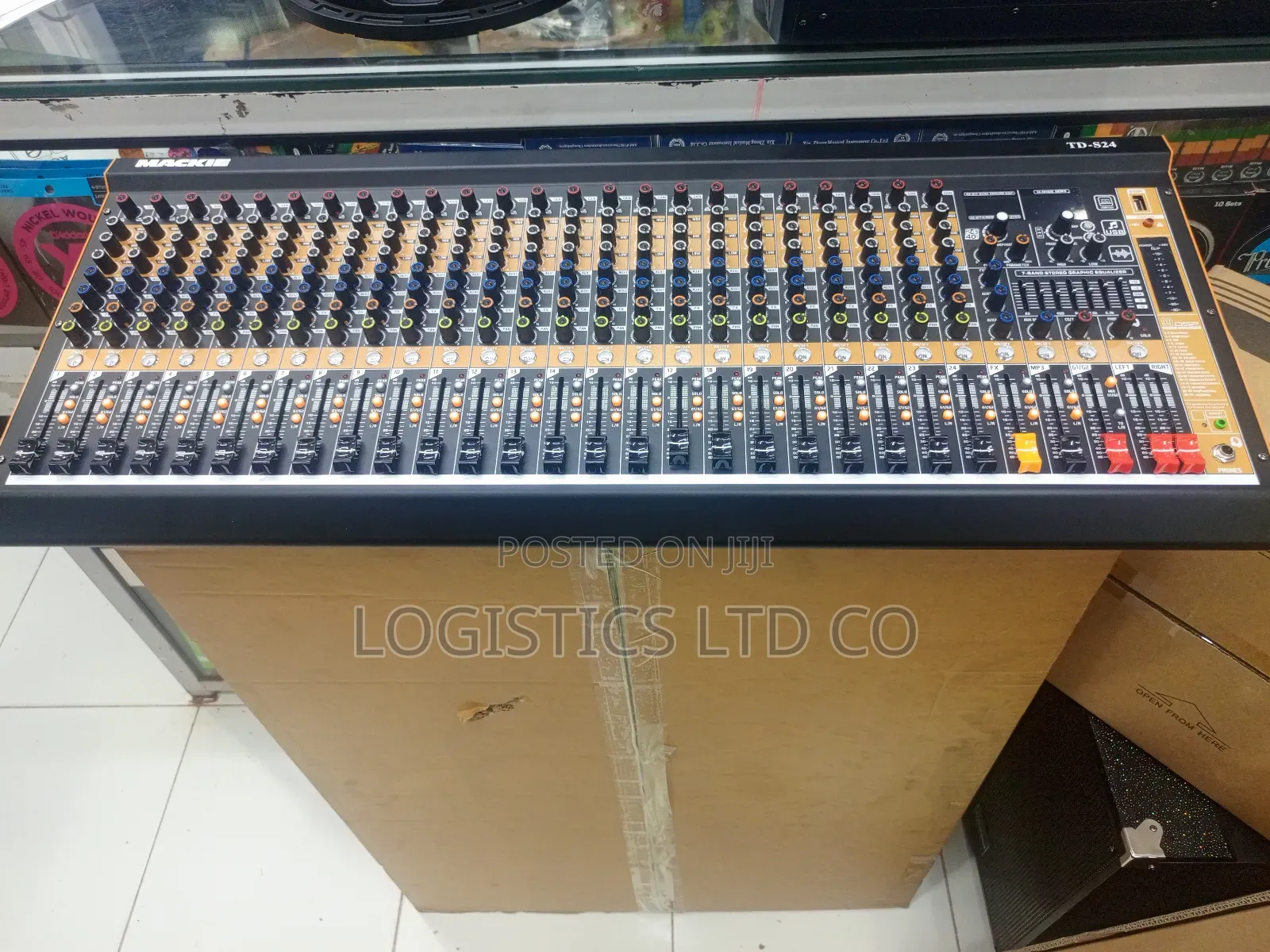 TD-S24 24channels Plain Mixer With 7-Band Stereo Graphics EQ