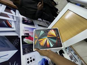 New Apple iPad Pro 12.9 (2021) 256 GB Silver - main view