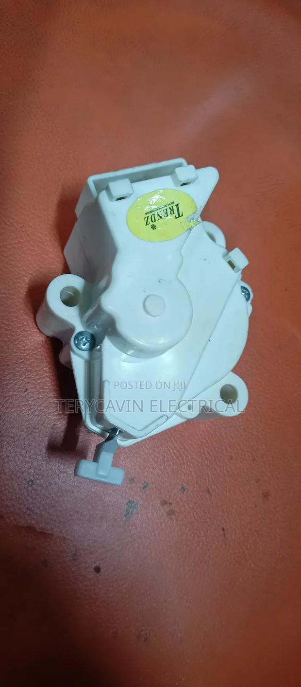 Drain Pump Motor - thumbnail 2