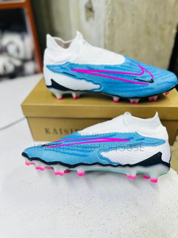 Phantom Soccer Boots - thumbnail 3