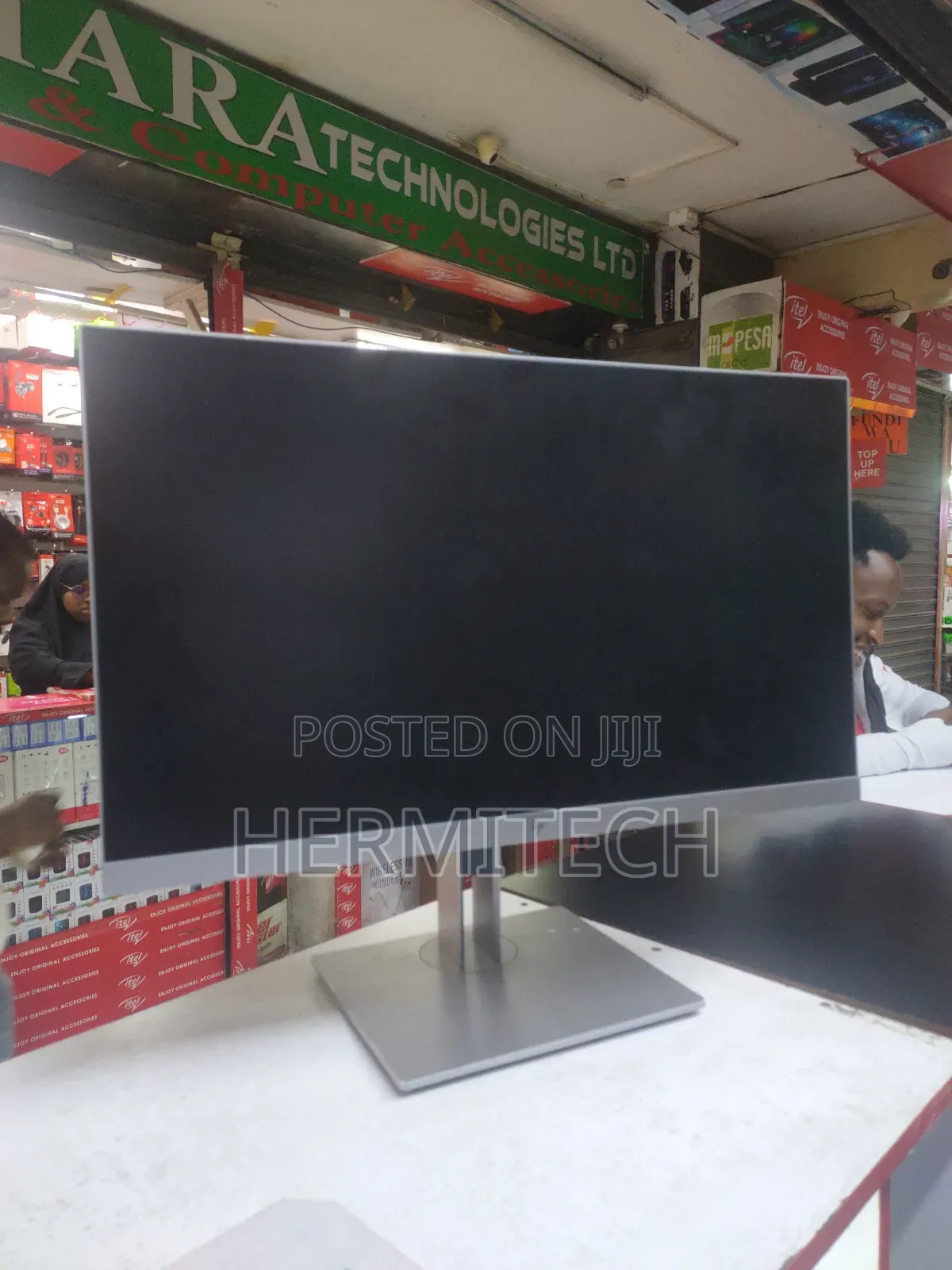 Hp Frameless Edge to Edge Monitor 24 Inches Display Size