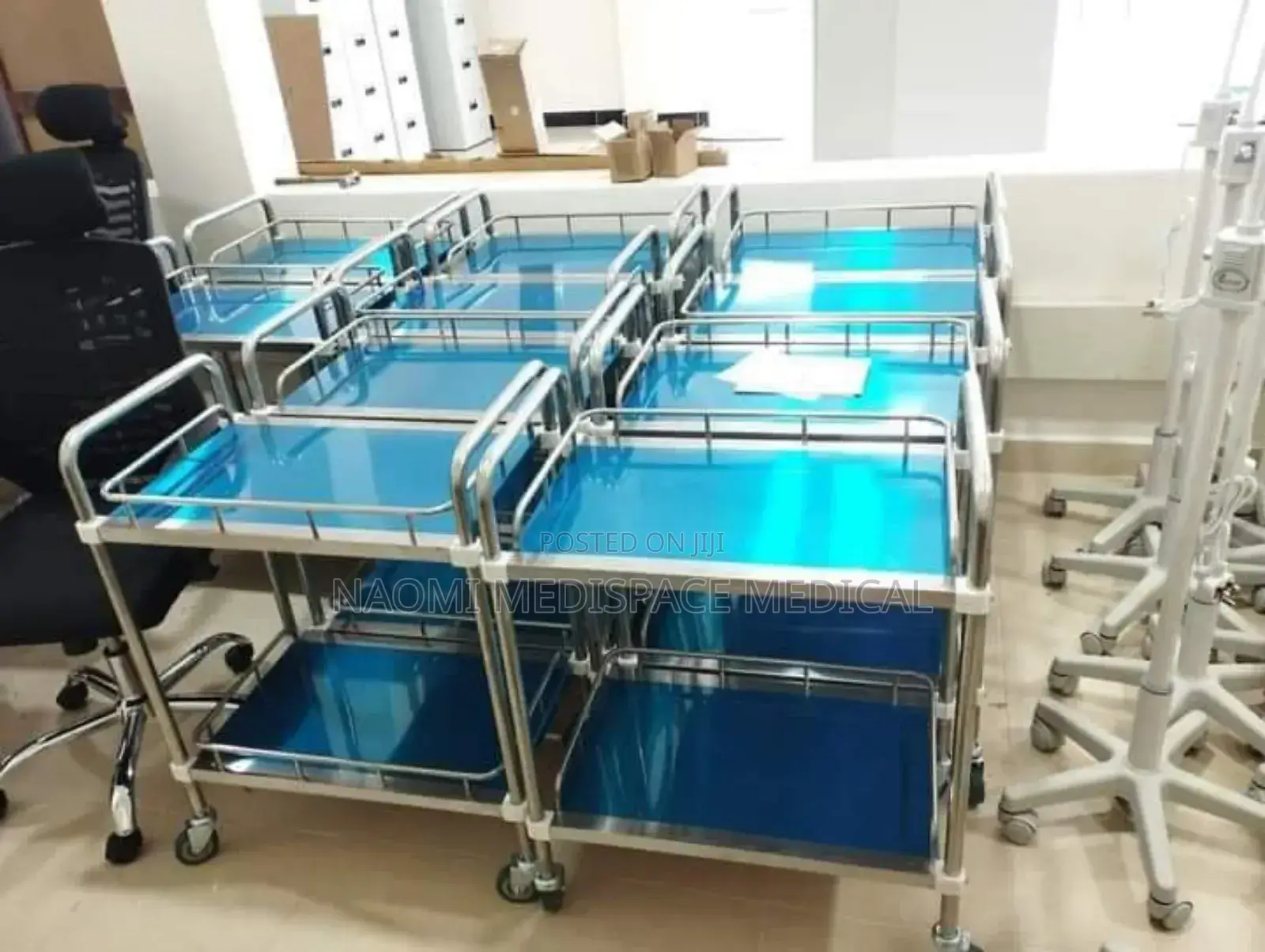 Medicine Trolley/Instrument Trolley