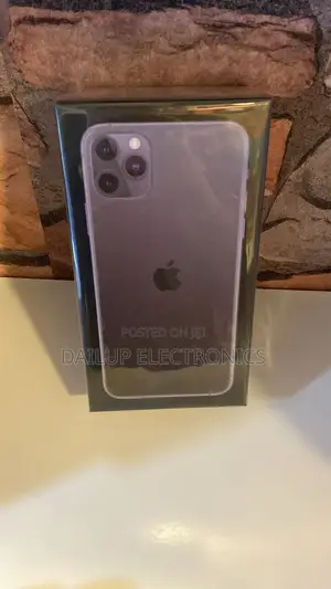 New Apple iPhone 11 Pro Max 256 GB Gray
