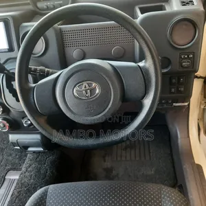 Toyota Porte 1.3 FWD 2017 Beige