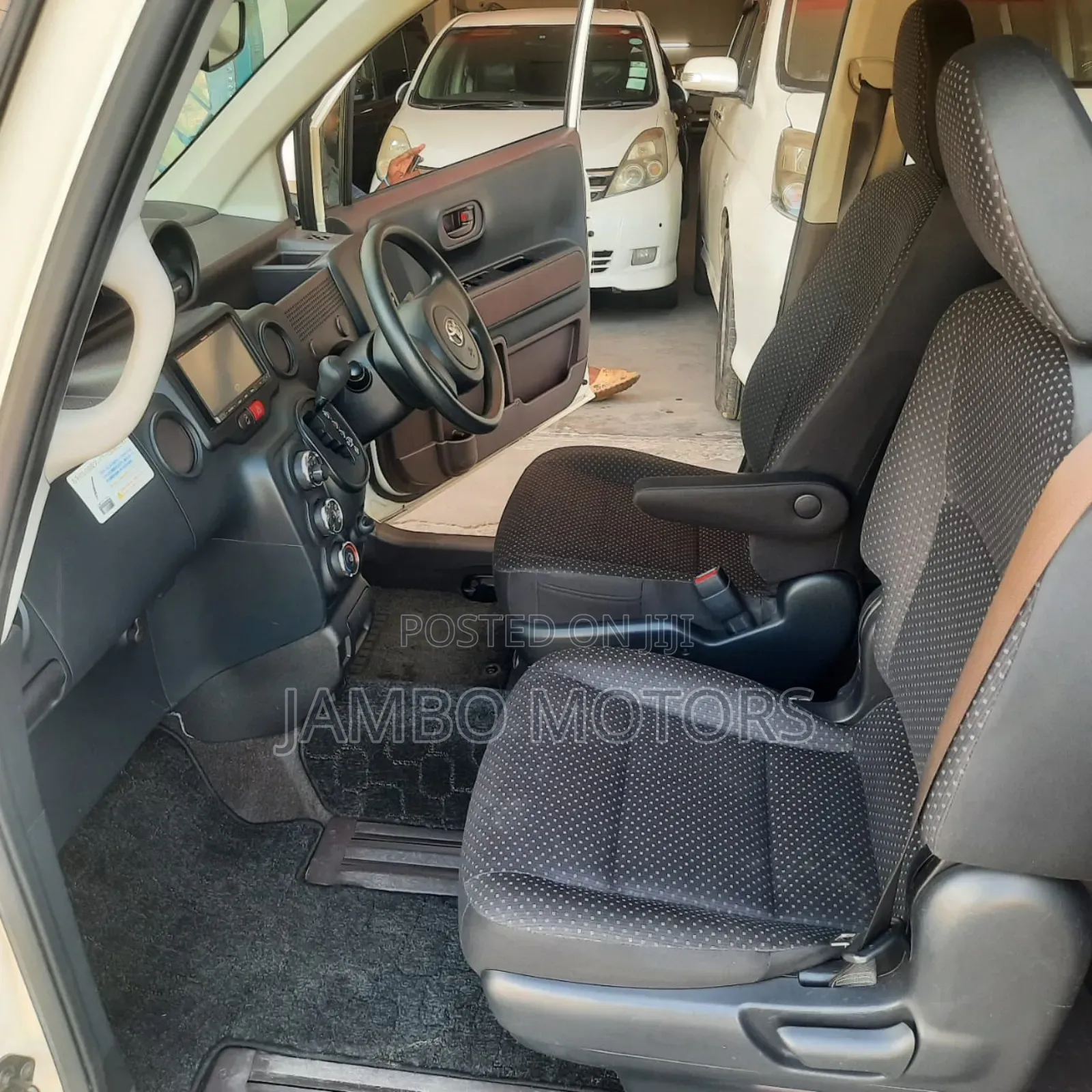 Toyota Porte 1.3 FWD 2017 Beige