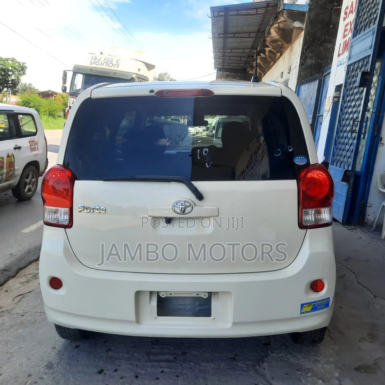 Toyota Porte 1.3 FWD 2017 Beige