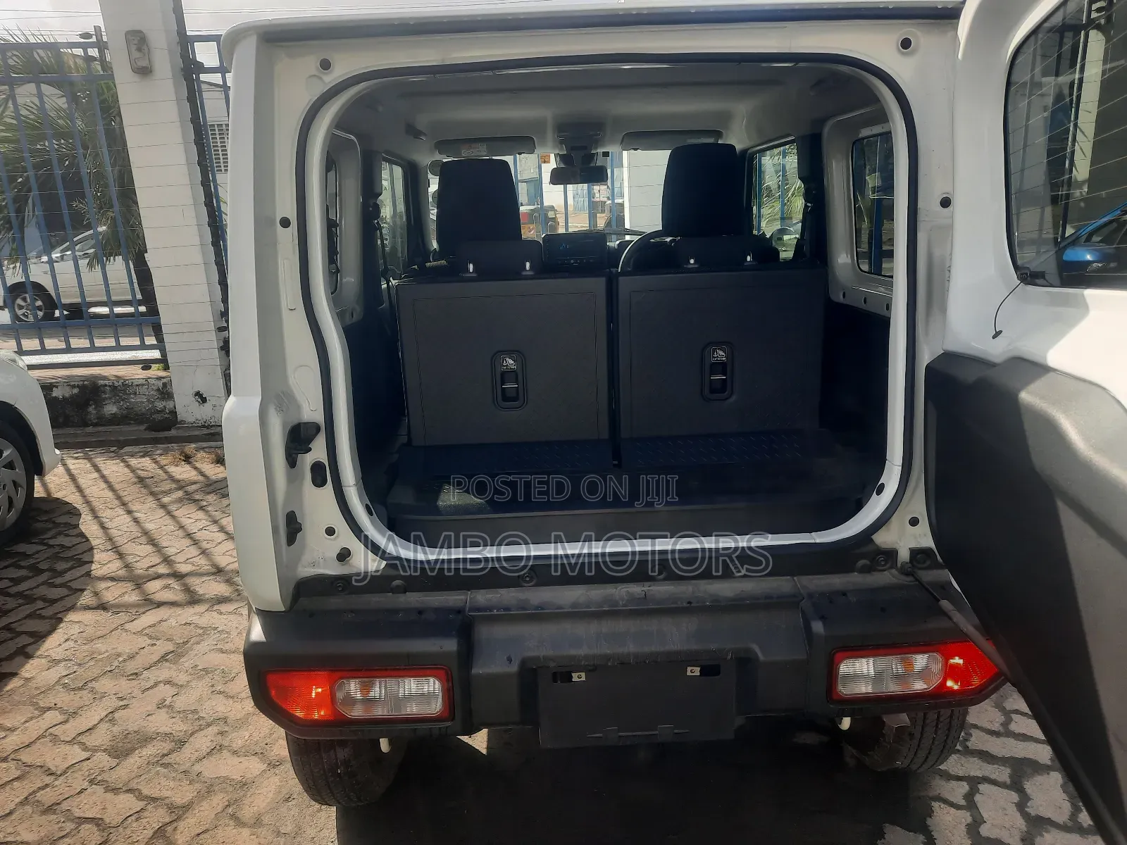 Suzuki Jimny 2019 White