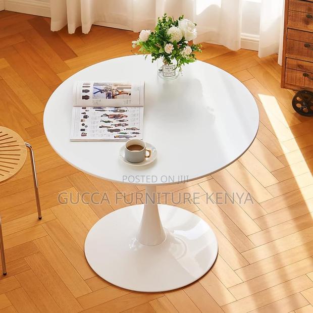 Round White Tulip Table Mid-Century Dining Table With