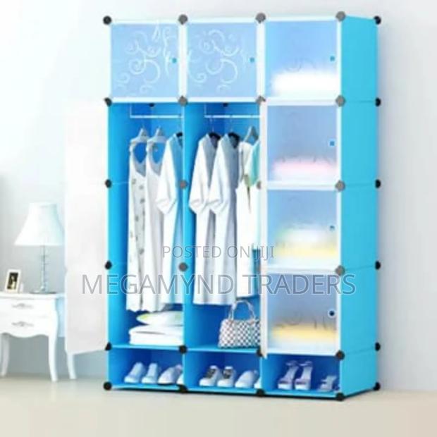 Portable Plastic Wardrobes - thumbnail 6